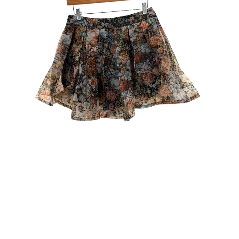 NWT Promesa Floral Chiffon Pleated Skort Size M Hidden Shorts Cottagecore Fall